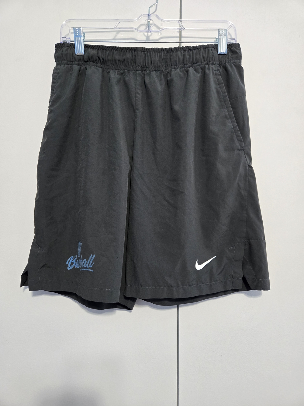 Nike Dri-FIT Baseball Shorts Mens M Black Blue Wolf Logo Pockets Athletic